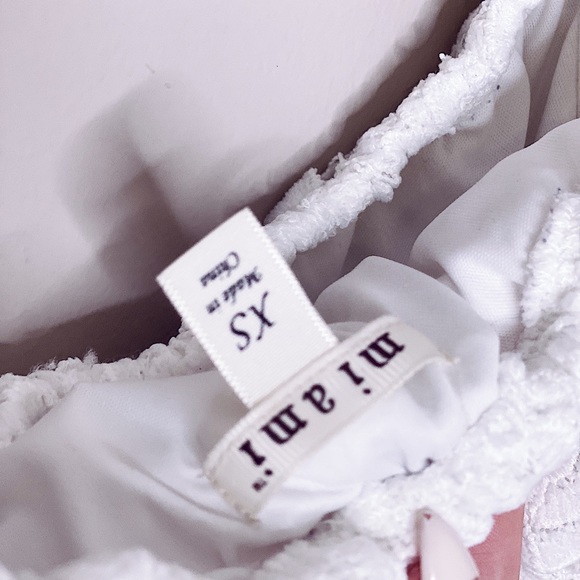 Off the Shoulder Lace White Mini Dress - Picture 4 of 4